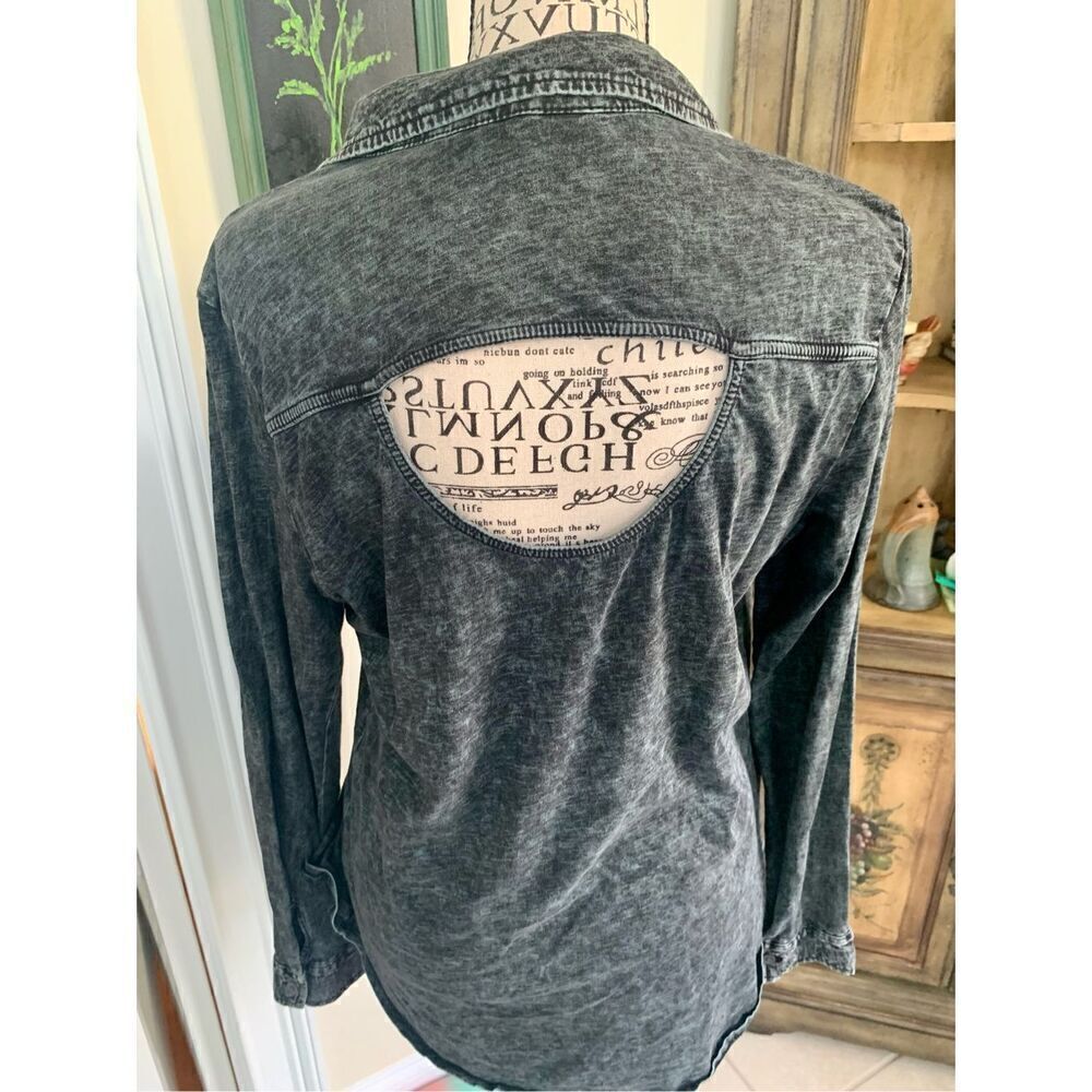 Rock & Republic Distressed Button Down - Picture 2 of 6